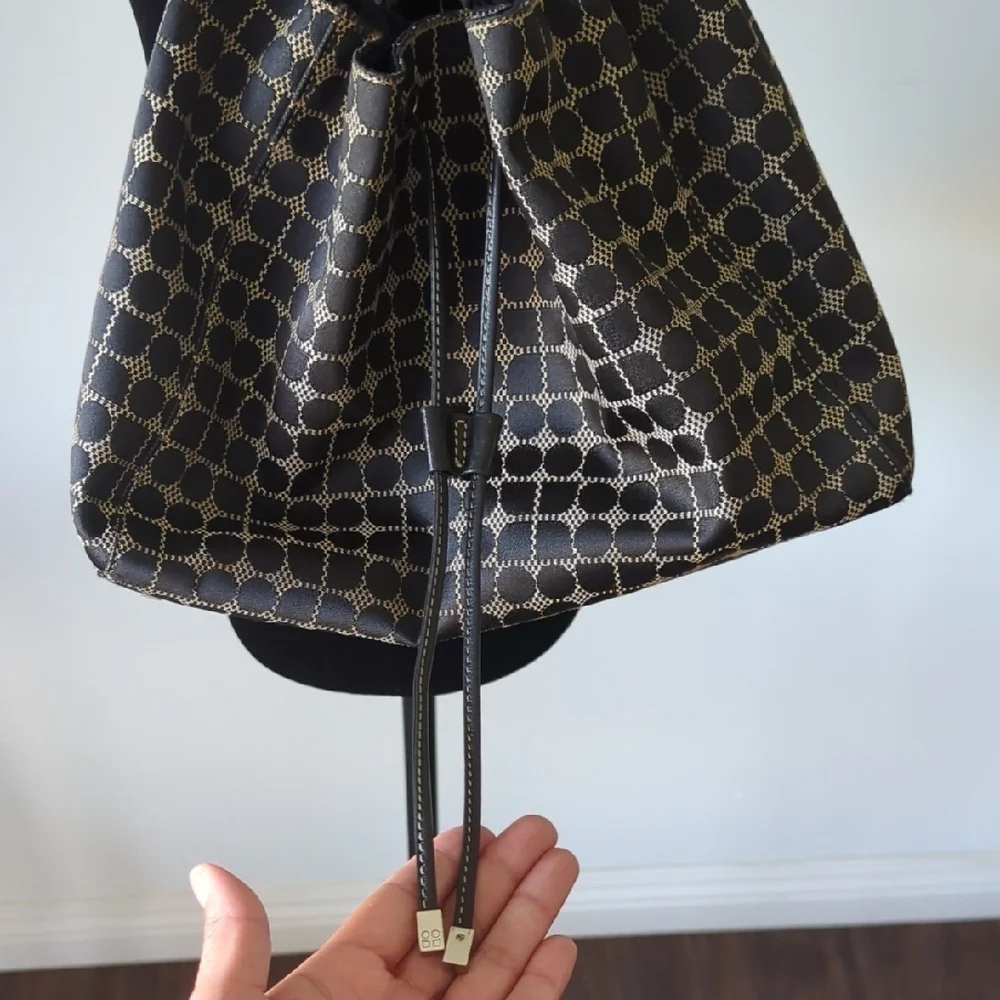 Y2K Kate Spade Bucket Drawstring Shoulderbag - Picture 4 of 6